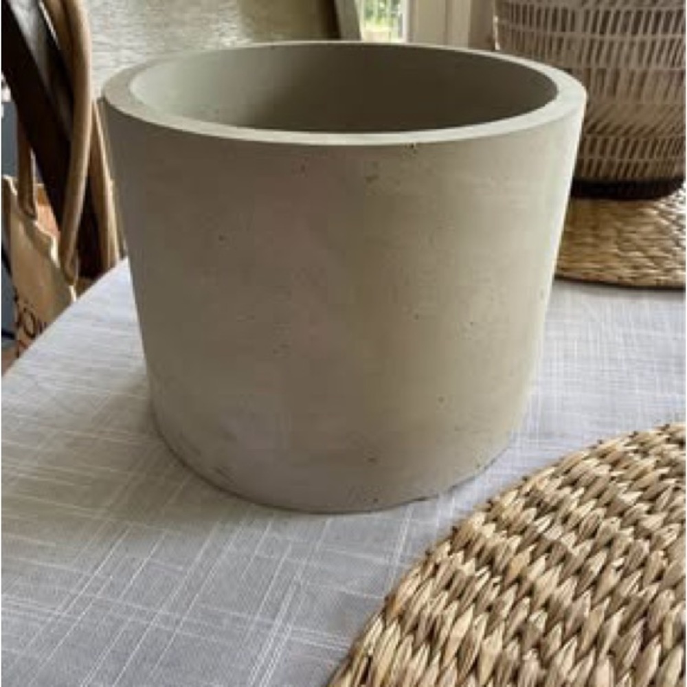 Minimalist Concrete Planter 5”
